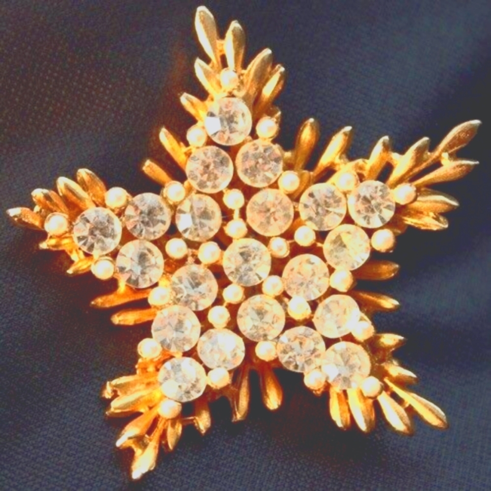 Vintage BSK Star Pearl & Rhinestone Pin Brooch